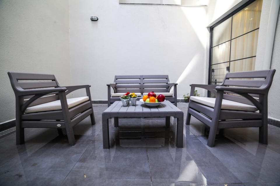 Garden, Seating area
