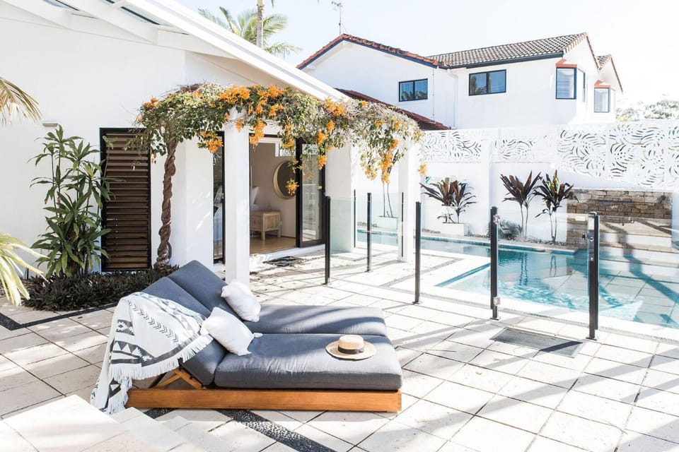 Property building, Pool view, Swimming pool, sunbed, towels