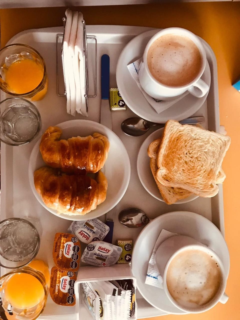 Breakfast, Continental breakfast