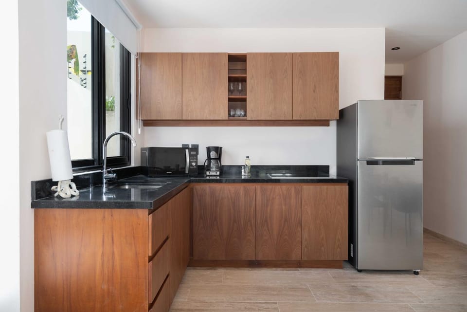 Coffee/tea facilities, Kitchen or kitchenette