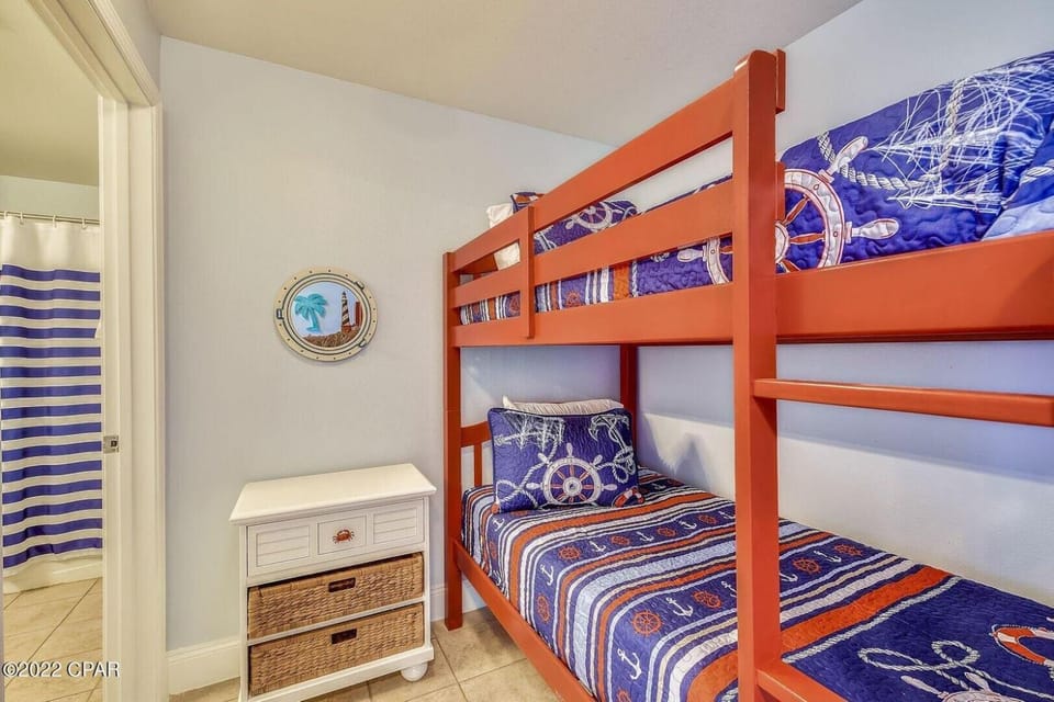 bunk bed
