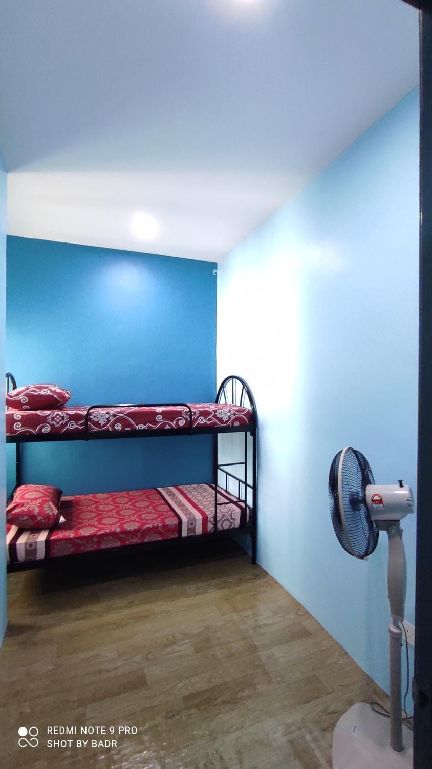 Bed, Bedroom, fireplace