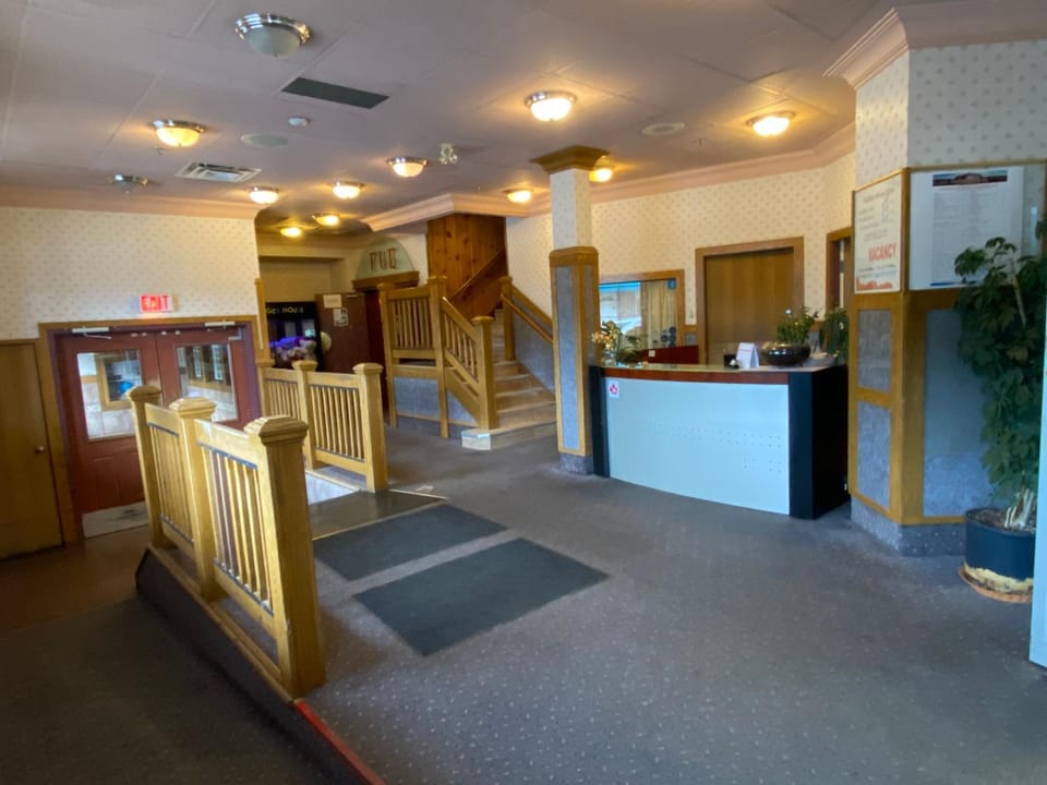 Coldwater Hotel Hotel in Merritt