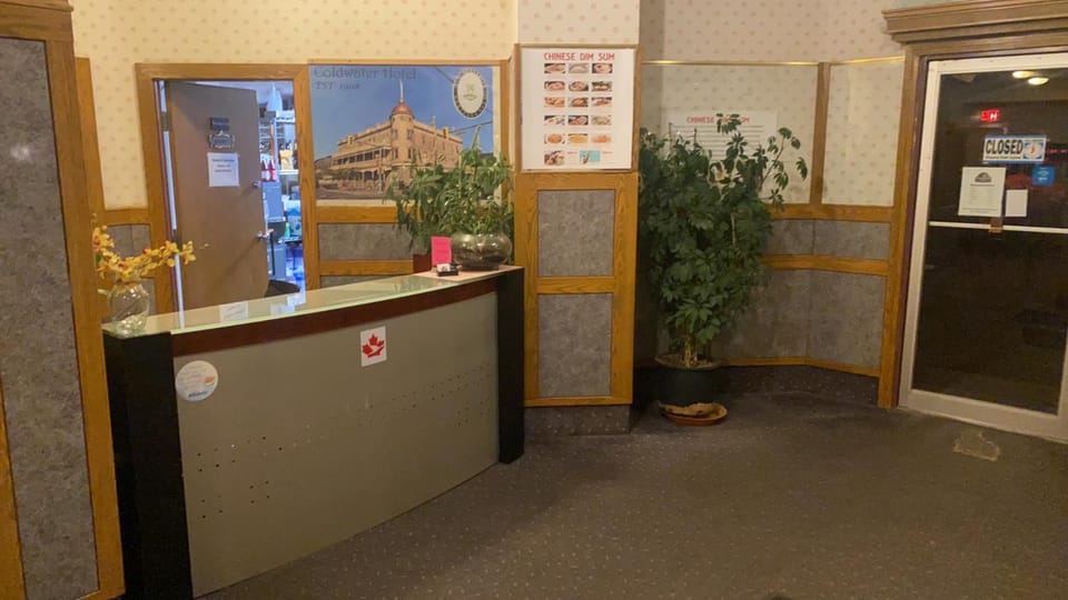 Coldwater Hotel Hotel in Merritt