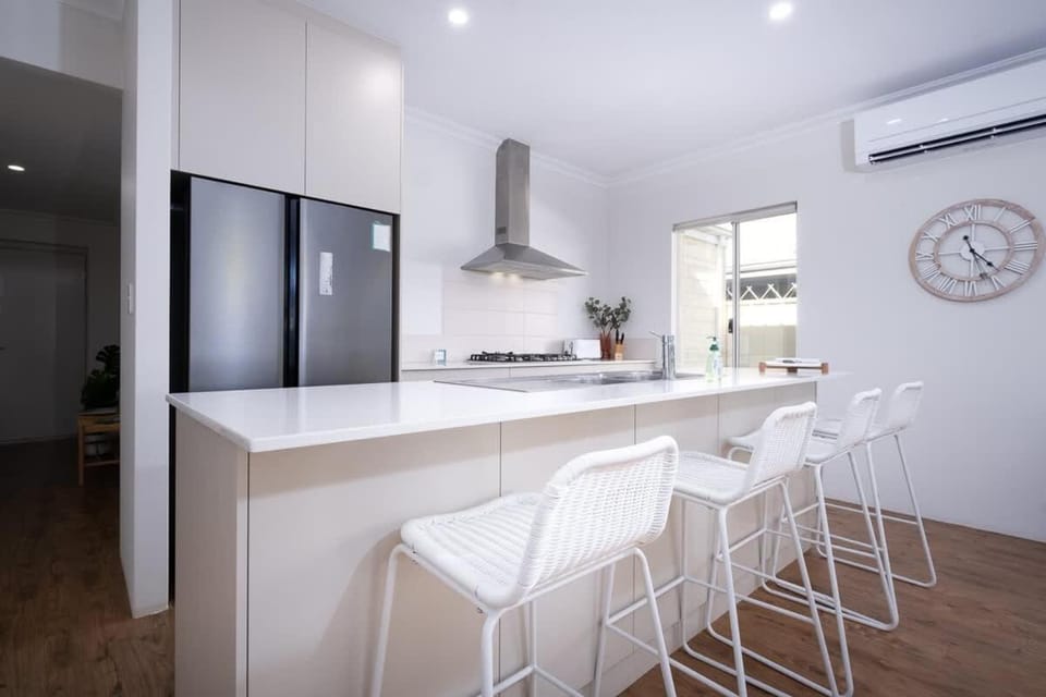 Fairway Retreat - Golf Course Views by Geographe Bay House in Dunsborough