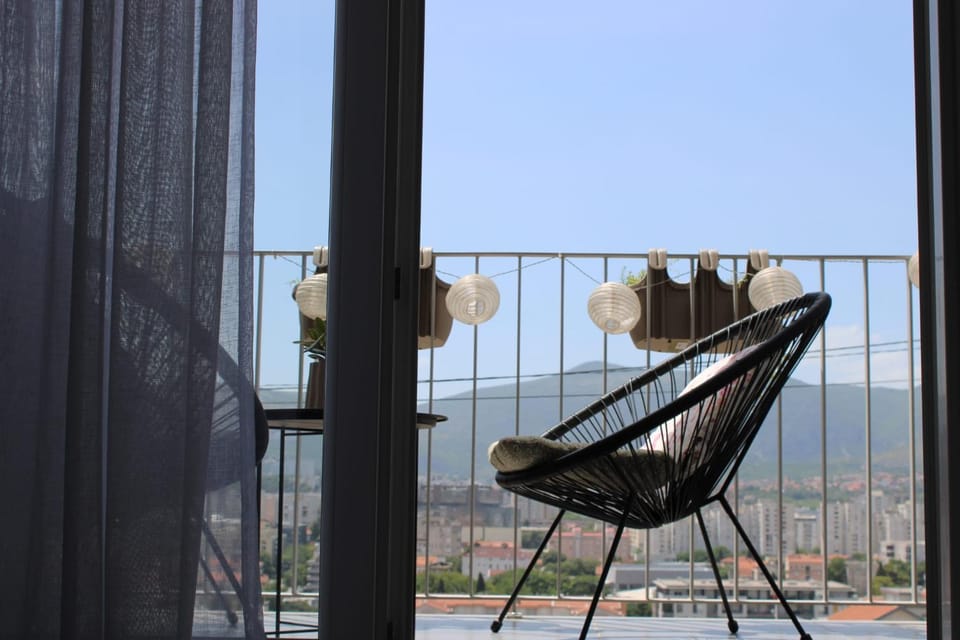 Day, Natural landscape, View (from property/room), Balcony/Terrace, Mountain view