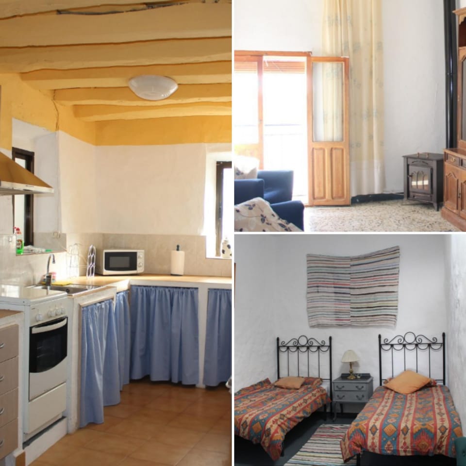 Kitchen or kitchenette, Living room, Bedroom, minibar, pet friendly, stove, toaster