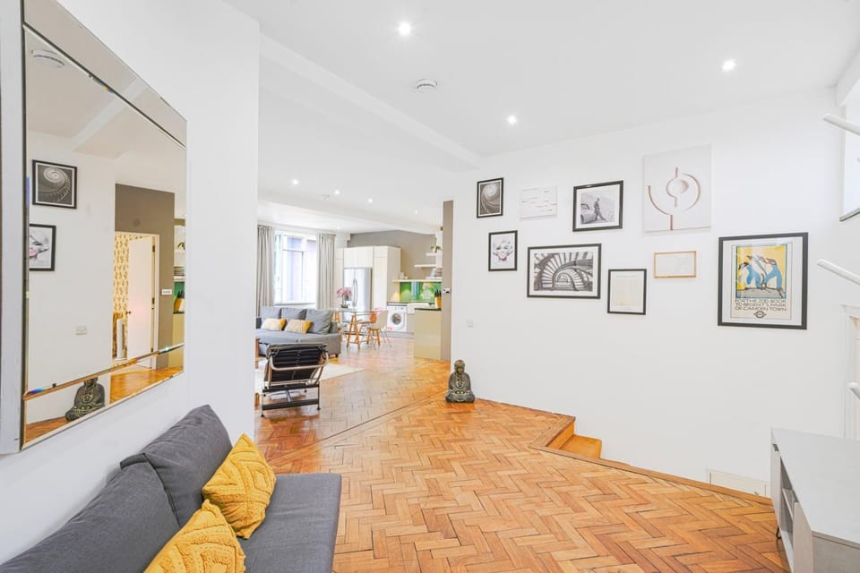 Central 2Bed Apartment near Barbican & Farringdon FREE WIFI by City Stay Aparts London Apartment in London Borough of Islington