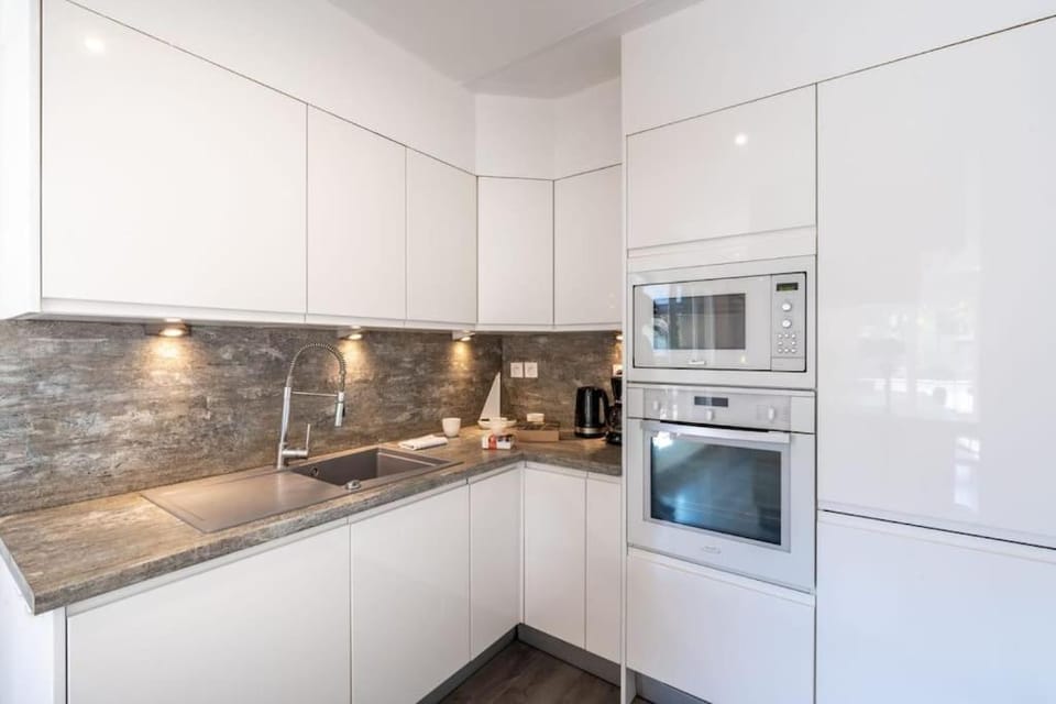 Kitchen or kitchenette, dishwasher, minibar, pet friendly, toaster
