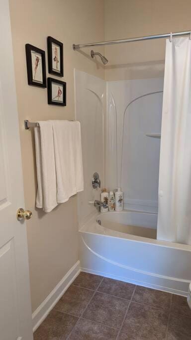 2-Bdrm condo with designated remote work area/pool Apartment in Carolina Forest