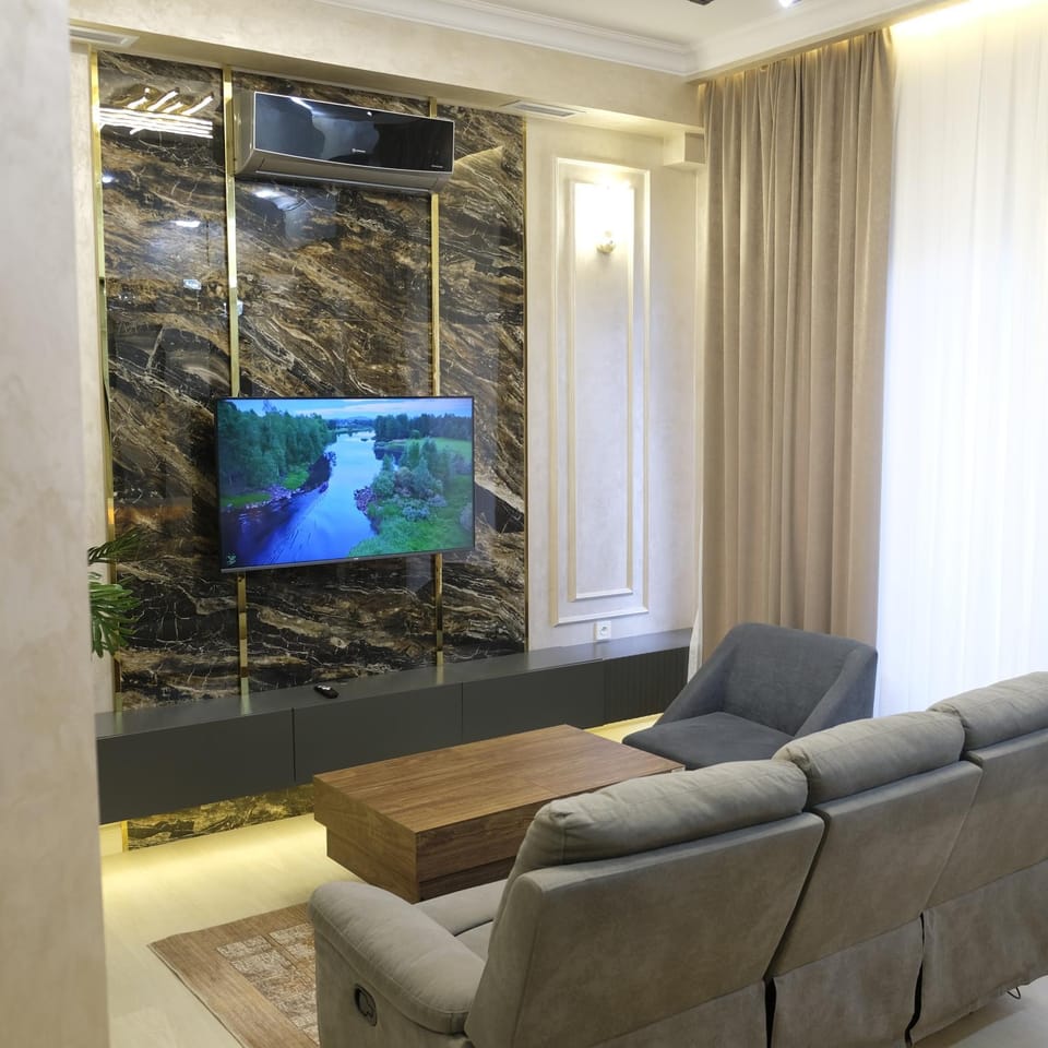 TV and multimedia, Living room, Seating area