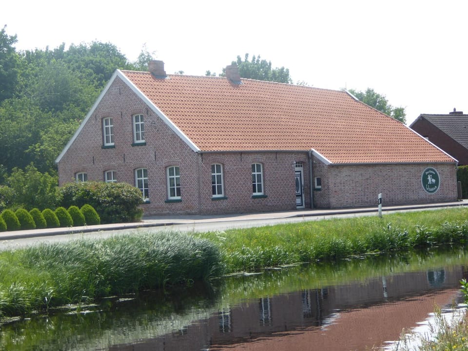 Ferienwohnung Gulf im Gulfhof am Kanal Apartment in Lower Saxony, Germany