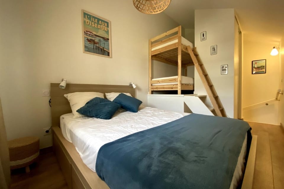 Air-conditioned house in the Arcachon style with swimming pool House in La Teste-de-Buch