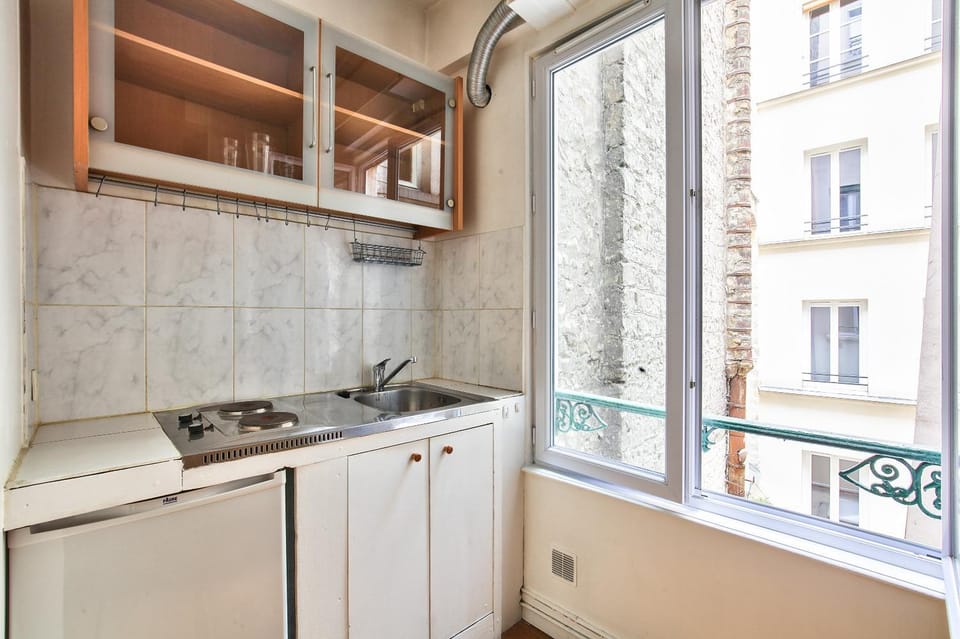 Kitchen or kitchenette, stove
