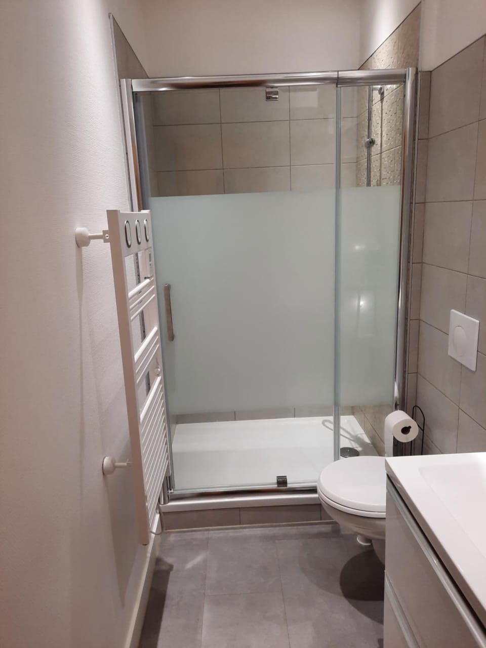 Shower, Bathroom