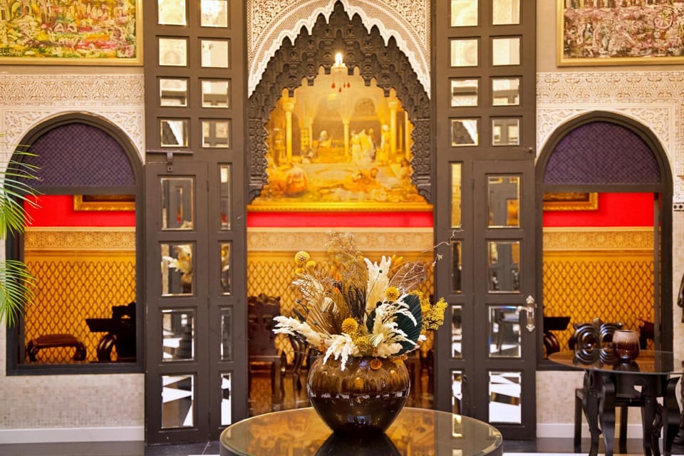 Restaurant/places to eat, Living room, Banquet/Function facilities