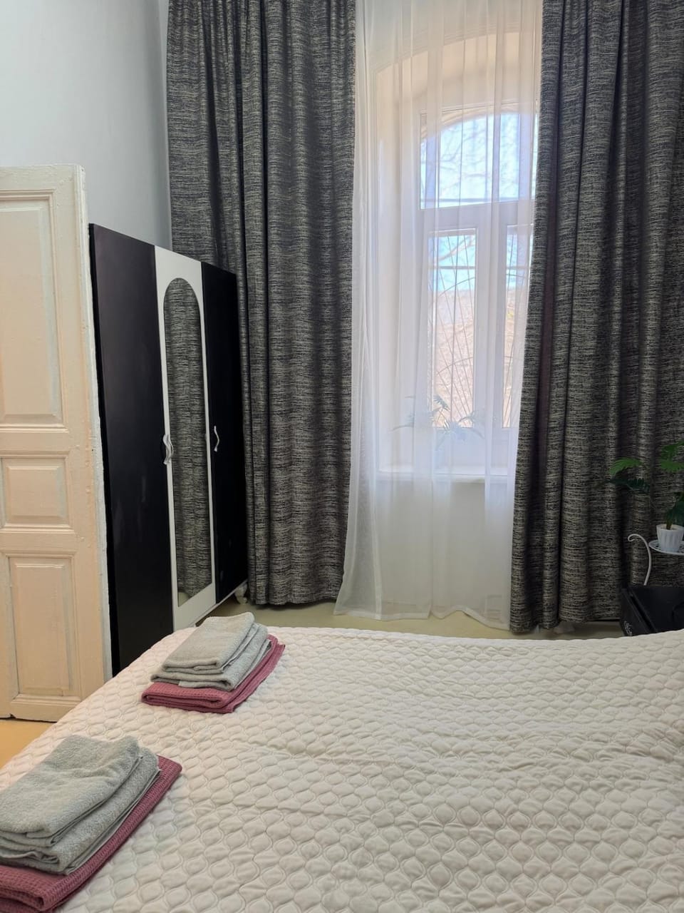 Bedroom, wardrobe