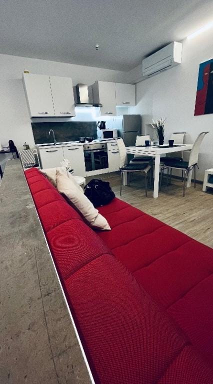 Alkecè Red Apartment in Friuli-Venezia Giulia