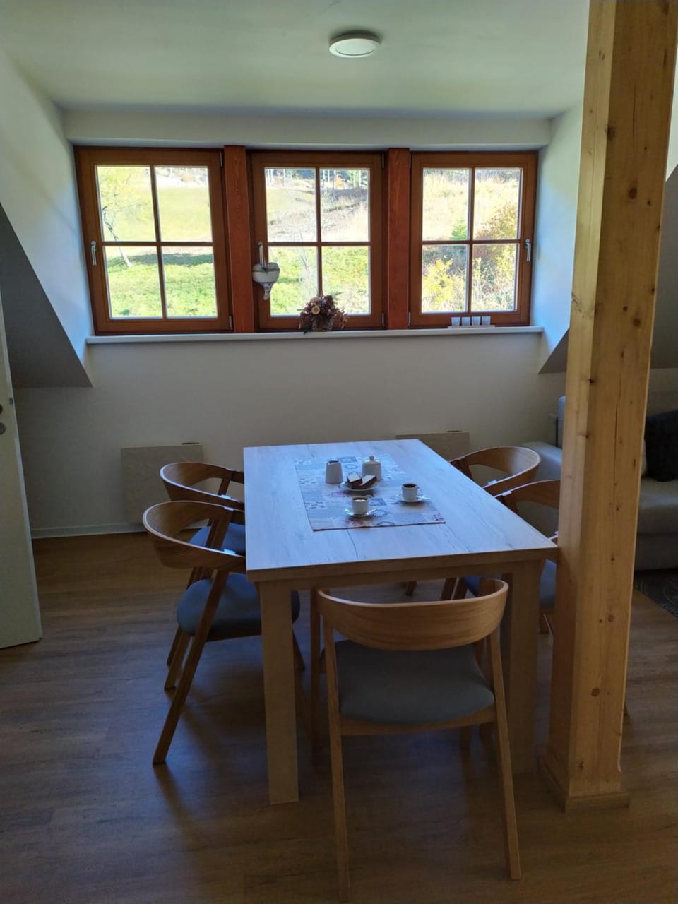 Living room, Seating area, Dining area