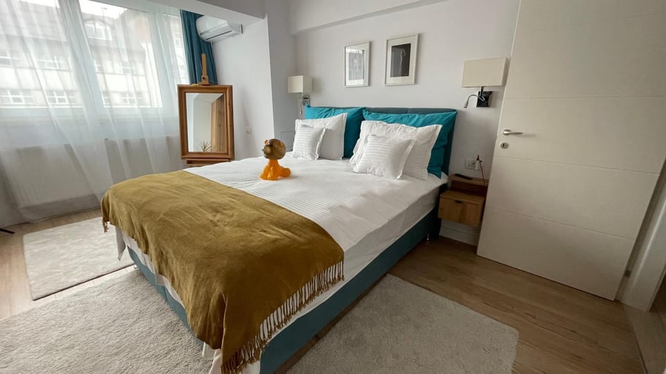 Bed, Bedroom, wardrobe