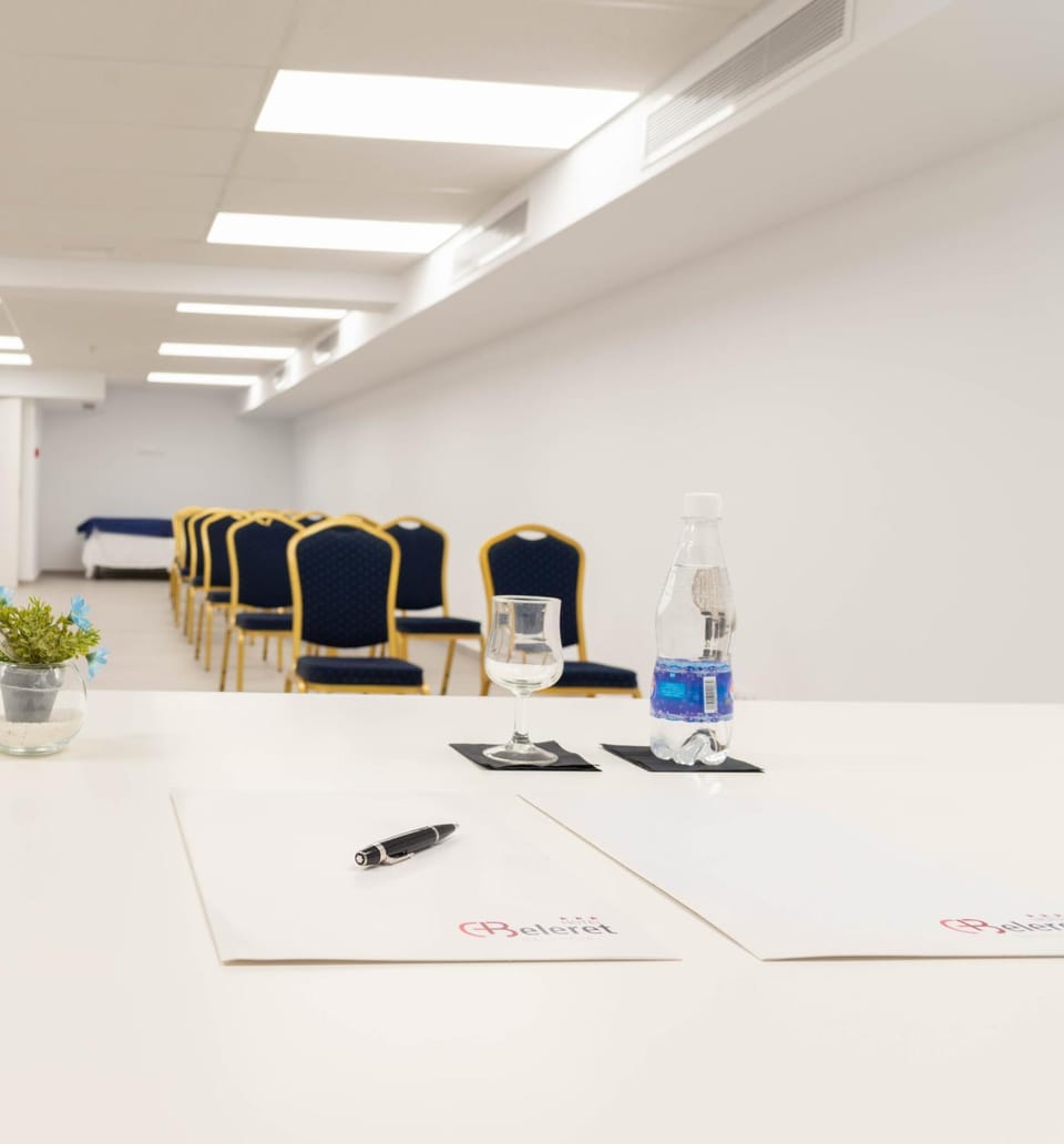 Meeting/conference room