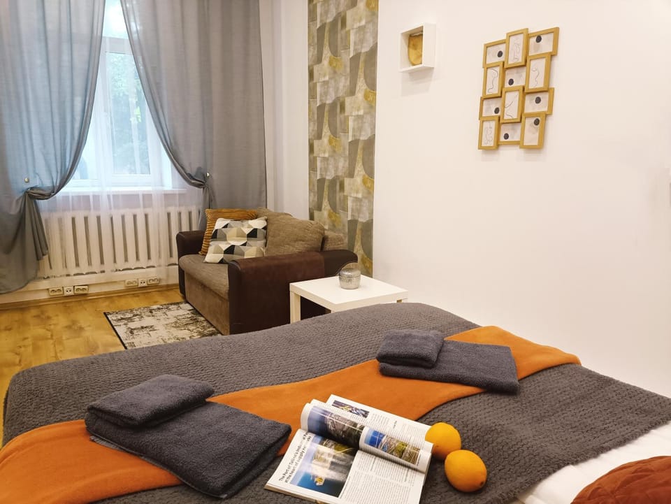 Bed, Photo of the whole room, Bedroom, internet