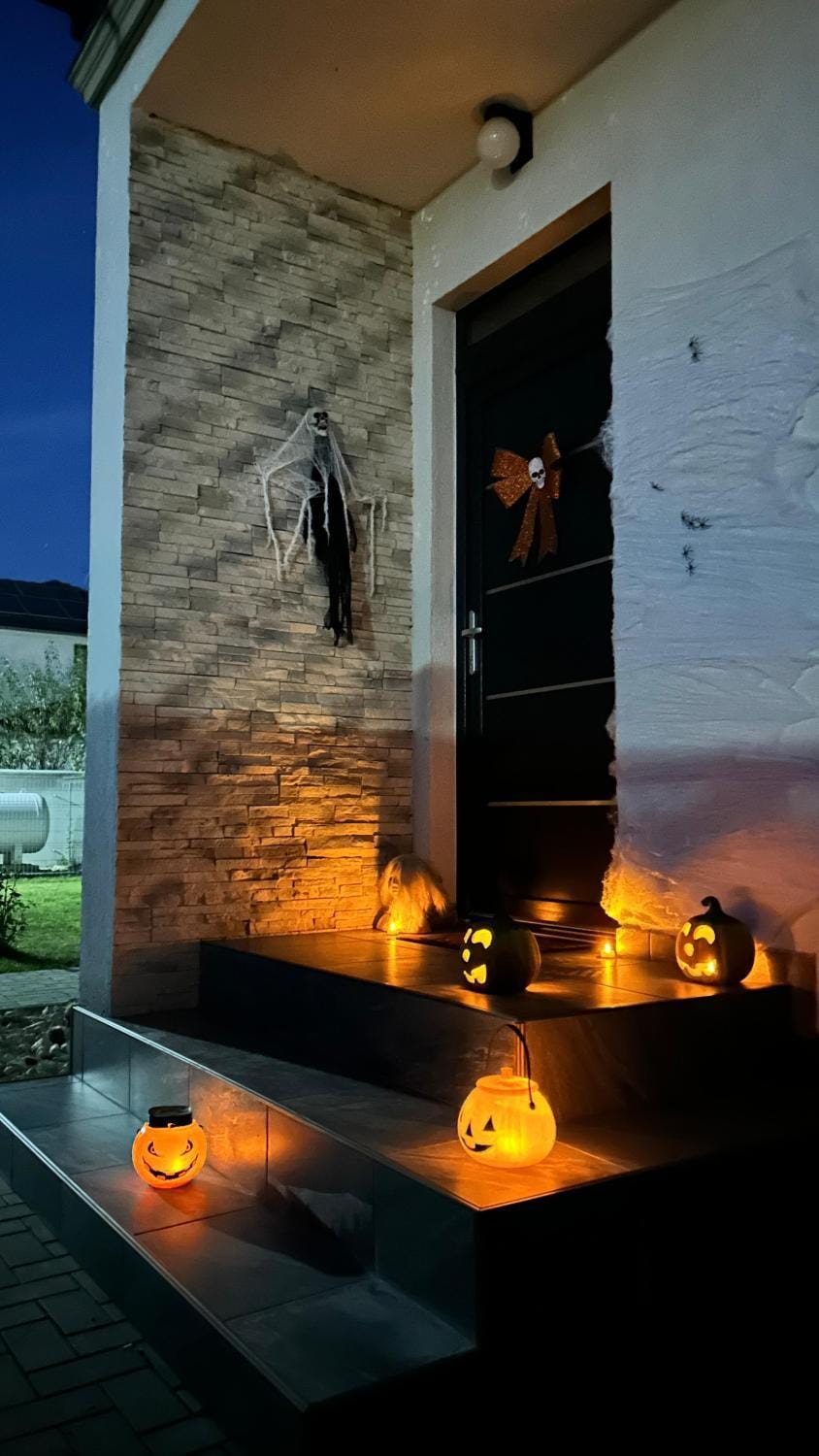 Property building, Night