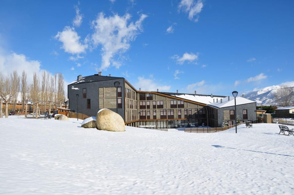 Property building, Facade/entrance, Winter, Autumn