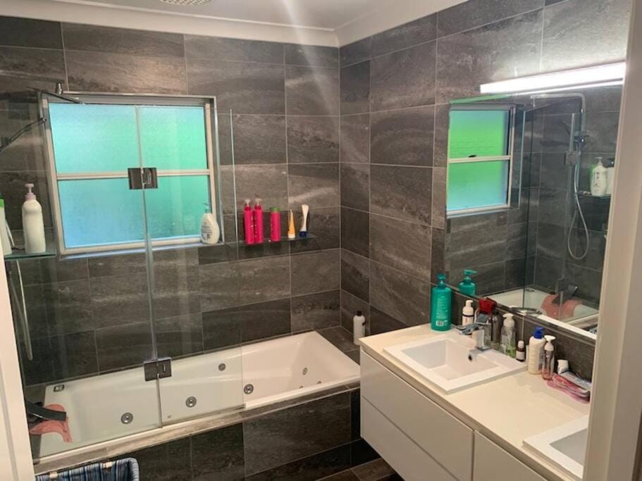 Bathroom, Bath