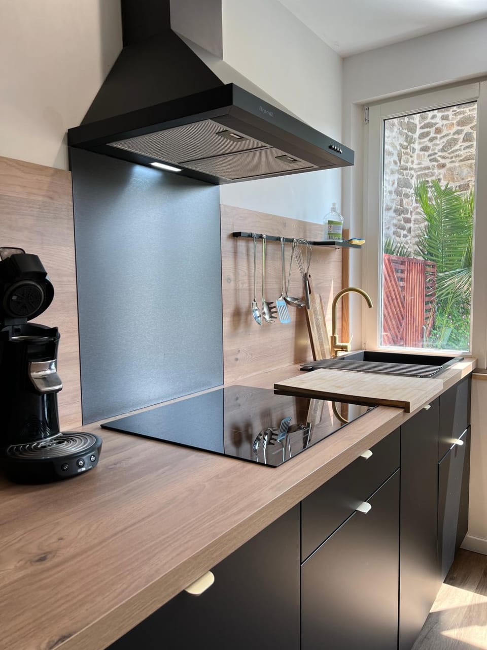 Decorative detail, stove