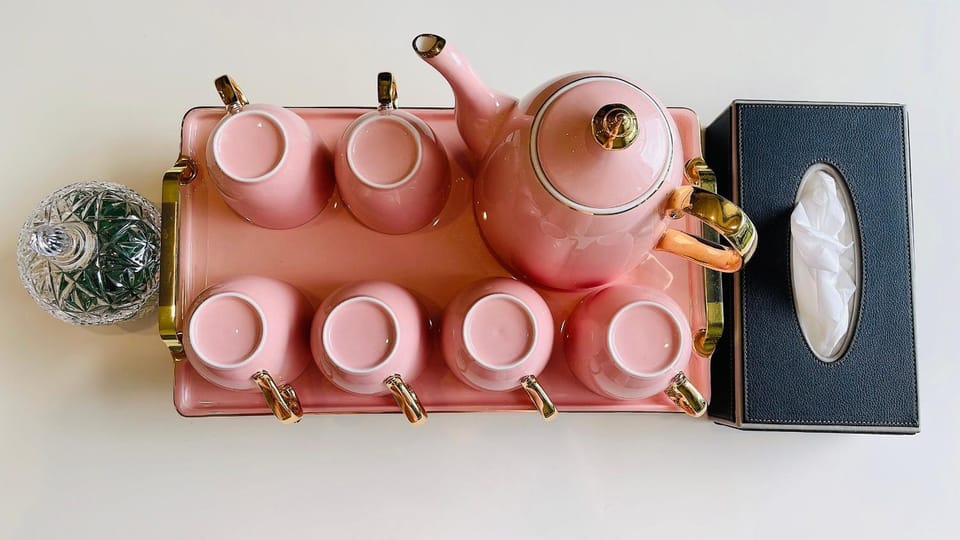 Coffee/tea facilities, Living room