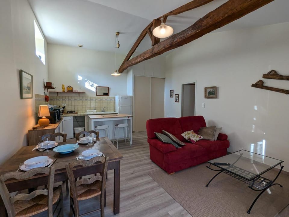Charmant gîte à Torsac avec terrasse, animaux acceptés - FR-1-653-82 House in Nouvelle-Aquitaine