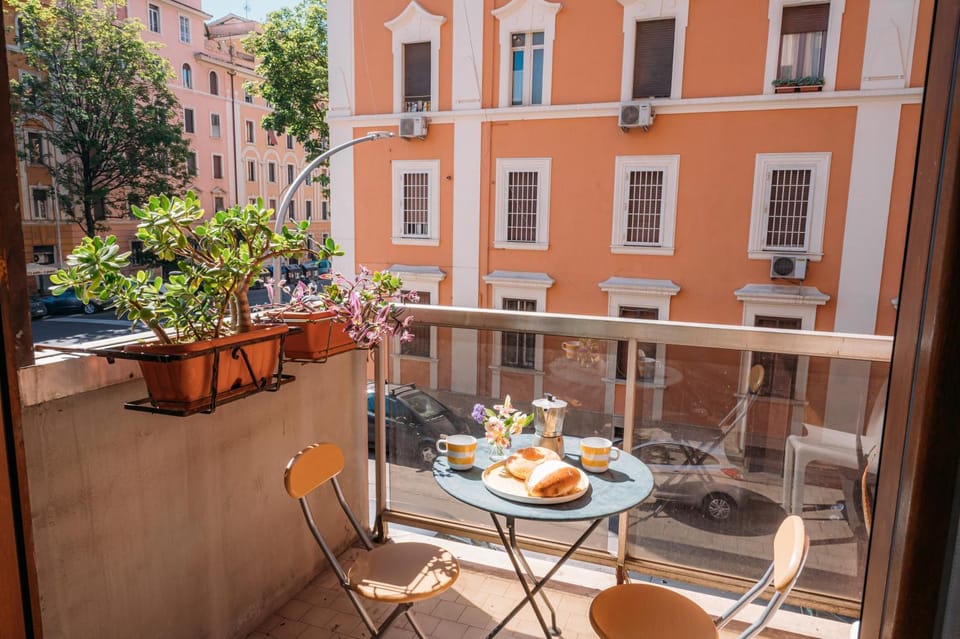 Property building, Day, View (from property/room), Balcony/Terrace, Balcony/Terrace, Food and drinks