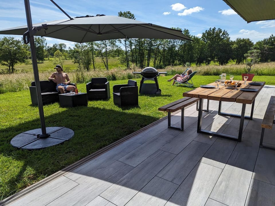 Patio, Day, Garden view, sunbed