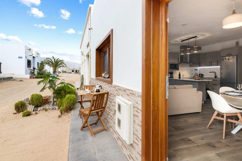 Day, View (from property/room), Balcony/Terrace, Kitchen or kitchenette, Dining area, minibar, oven, stove