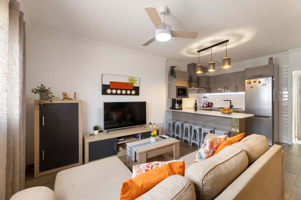 TV and multimedia, Kitchen or kitchenette, Living room, Seating area, Dining area, Evening entertainment, minibar