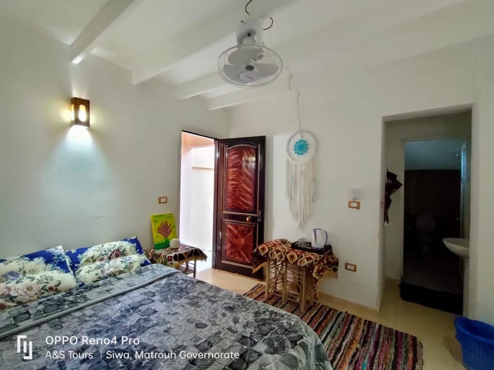 Bed, Coffee/tea facilities, Photo of the whole room, Bedroom