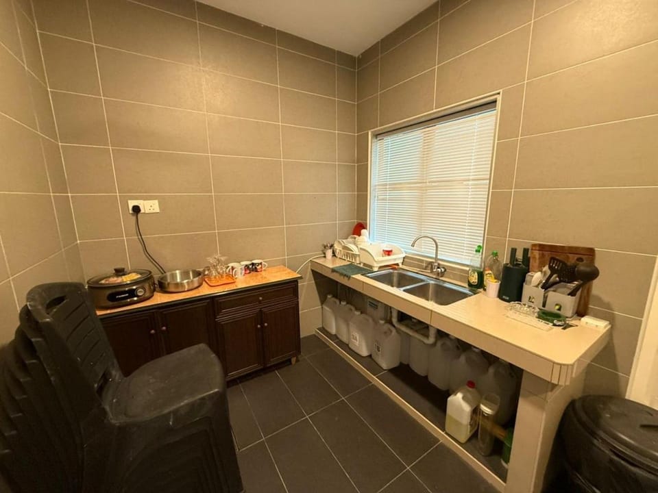 Setia Home Sitiawan KTV 12+4 Pax Villa in Perak