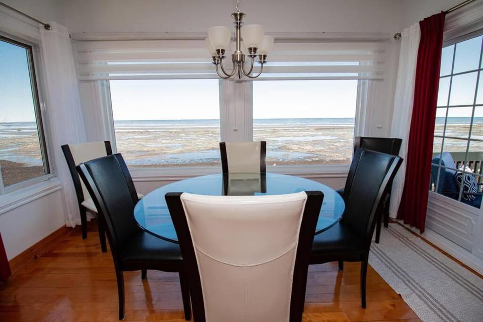 Dining area, Sea view
