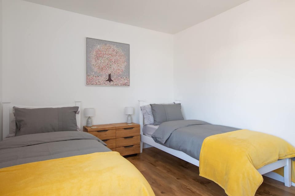 Surfer's Paradise Steps to Beach Sleek&Stylish House in West Wittering