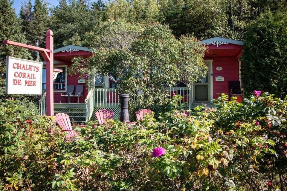 Property building, Garden, Balcony/Terrace