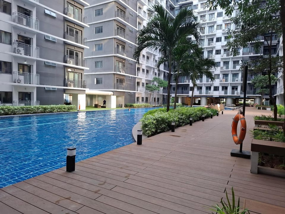 Property building, Swimming pool