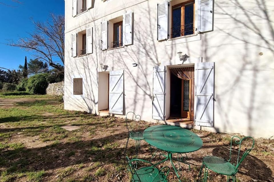Studio Vintage Apartment in French Riviera