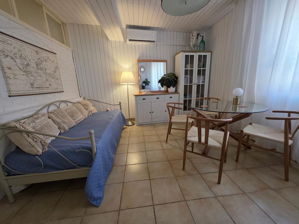 Duplex apartment in the center of Jelsa, Hvar House in Dubrovnik-Neretva County