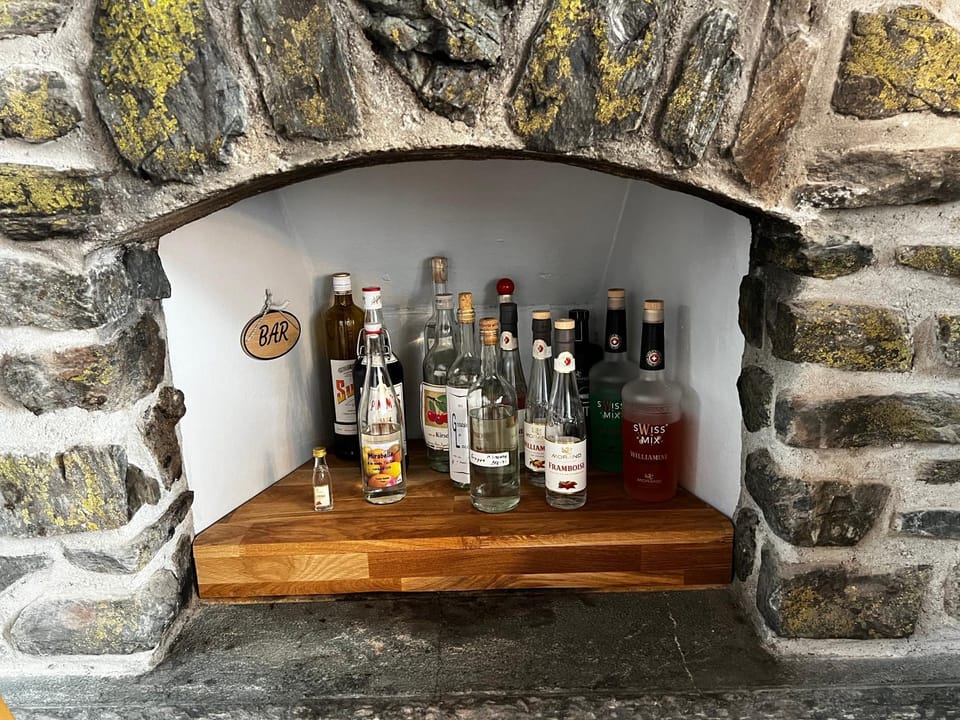 Lounge or bar, Lounge or bar