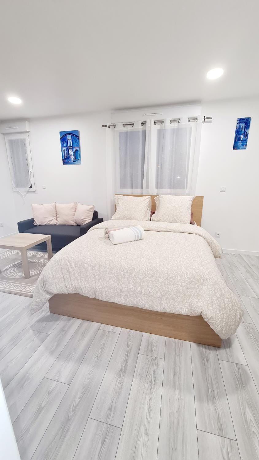 Appartement lumineux avec parking Apartment in Île-de-France