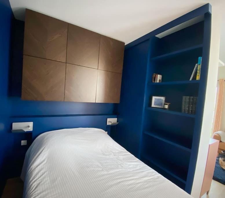 Bed, Bedroom, wardrobe
