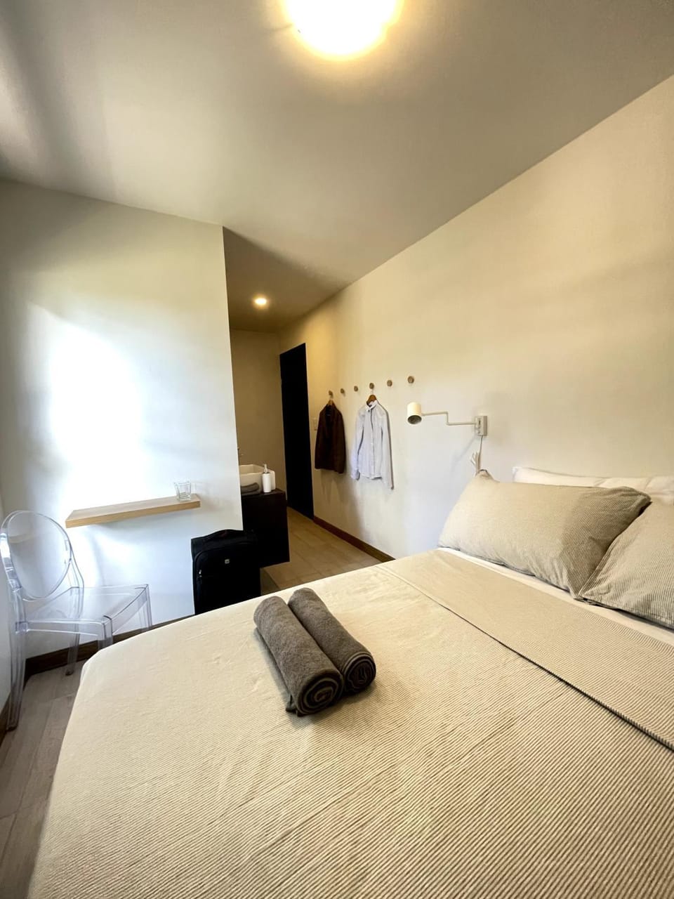 Bed, Photo of the whole room, Bedroom, towels, wardrobe