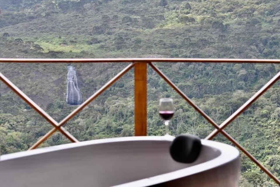 @lacascatachales Chalé Maitaca Chalet in State of Santa Catarina