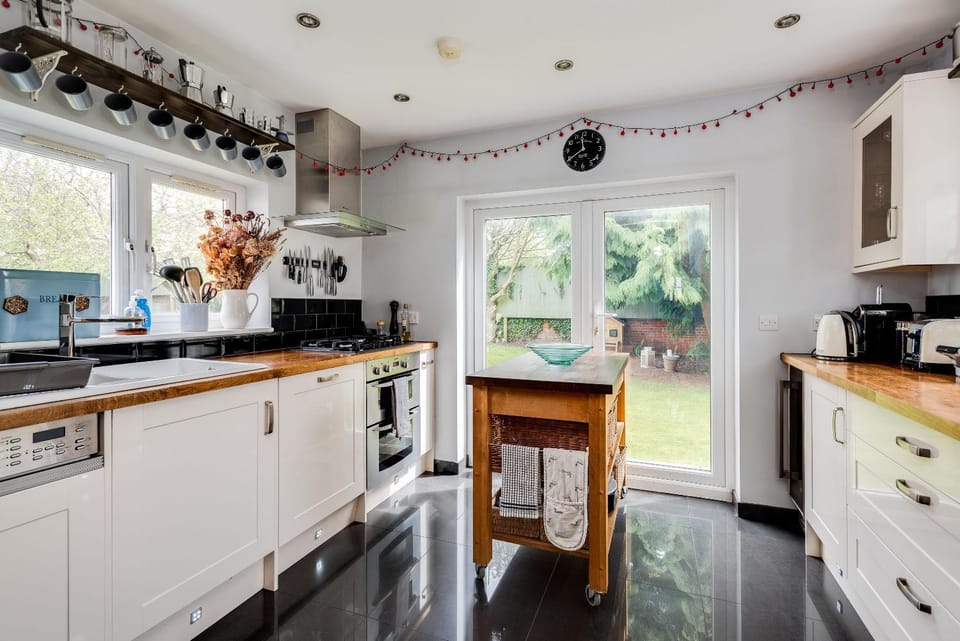 Coffee/tea facilities, Kitchen or kitchenette
